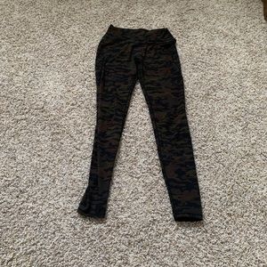 Alphalete camo surface pro leggings